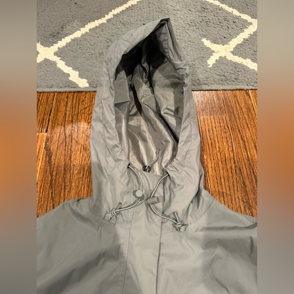 The North Face Women's Antora Rain Parka -Smoked Pearl - Picture 3 of 14